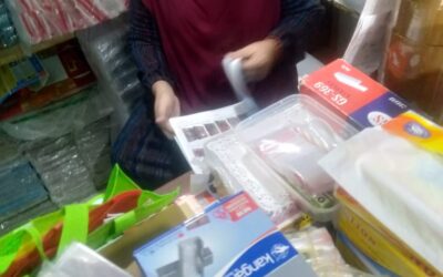 Beli Taskertas Paperbag Di Toko Mamat Plastik kp 15/16 Pasar Mega Mall Metro Untuk Diisi Kerupuk Kemplang Oleh-Oleh Dari Lampung